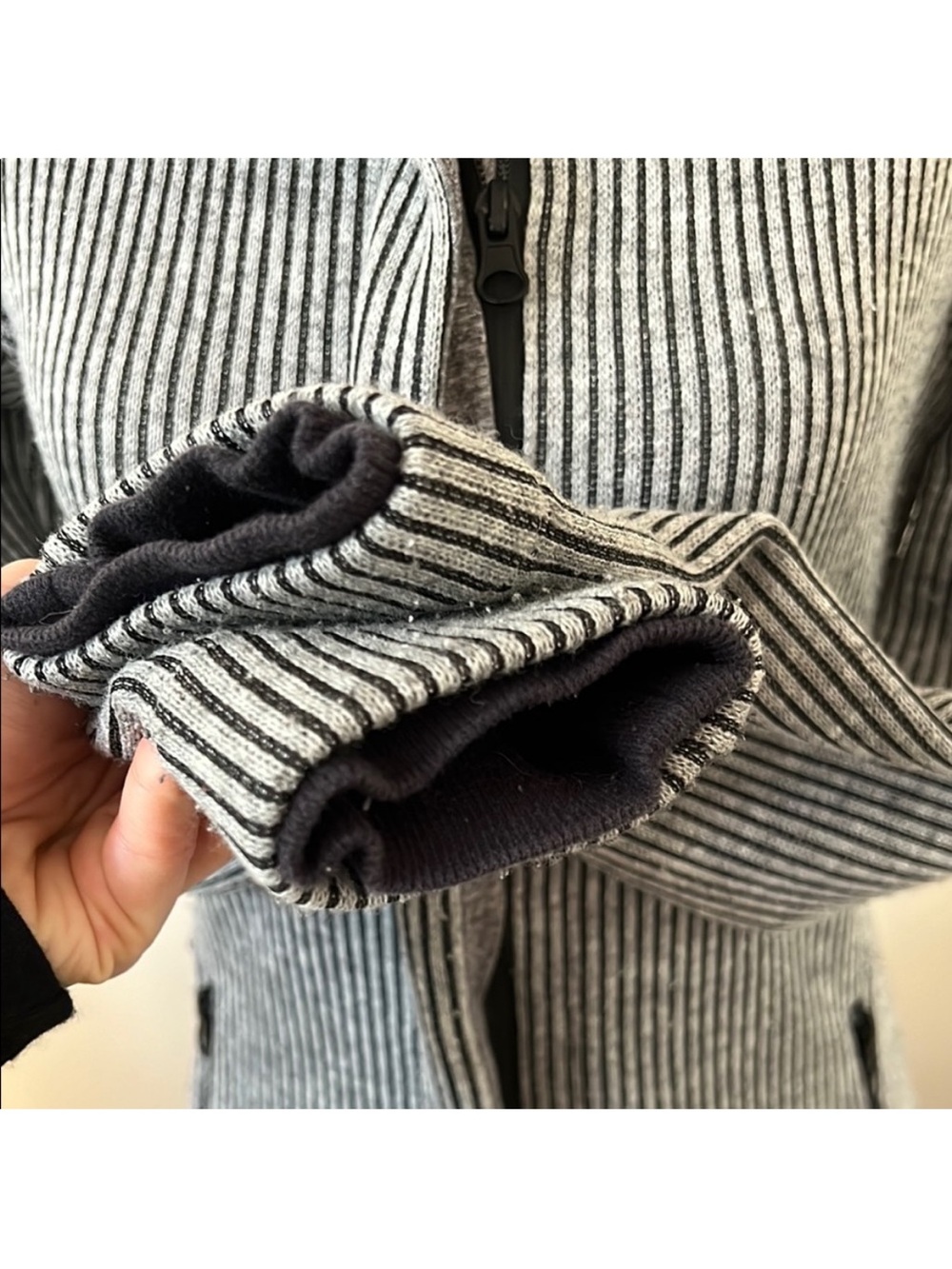 Roots • Women's XS • Striped Coat • Gray - Picture 6 of 6